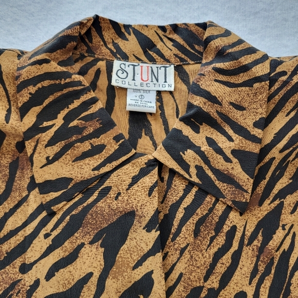 Vintage STUNT Silk Blouse Long Sleeve Button Up Brown Tiger Print Size Small - Picture 4 of 9